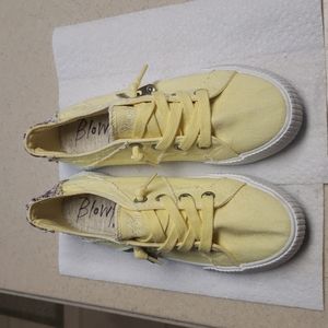 Women's Blowfish Yellow Sneakers, 7.5, Slip On